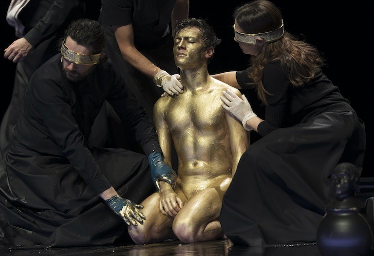 Una scena di "Macbeth, le cose nascoste”. Copyright: LAC Foto Studio Pagi Una scena di "Macbeth, le cose nascoste”. Copyright: LAC Foto Studio Pagi