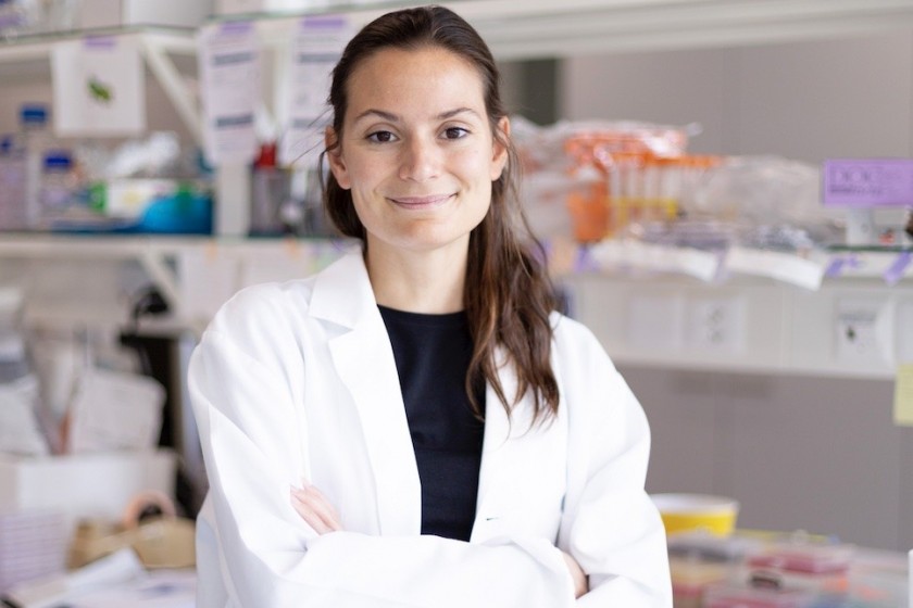 Arianna Baggiolini, Leiterin des neuen Labors „Stem Cells and Cancer“ am Onkologischen Forschungsinstitut von Bellinzona, das sich hauptsächlich mit Melanomen befassen wird (Foto IOR)