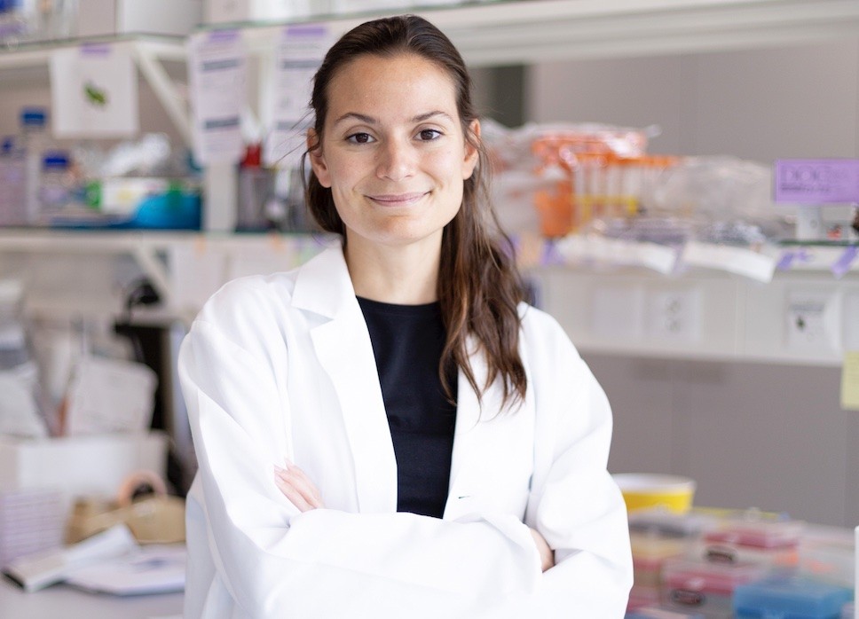 Arianna Baggiolini, Leiterin des neuen Labors „Stem Cells and Cancer“ am Onkologischen Forschungsinstitut von Bellinzona, das sich hauptsächlich mit Melanomen befassen wird (Foto IOR)