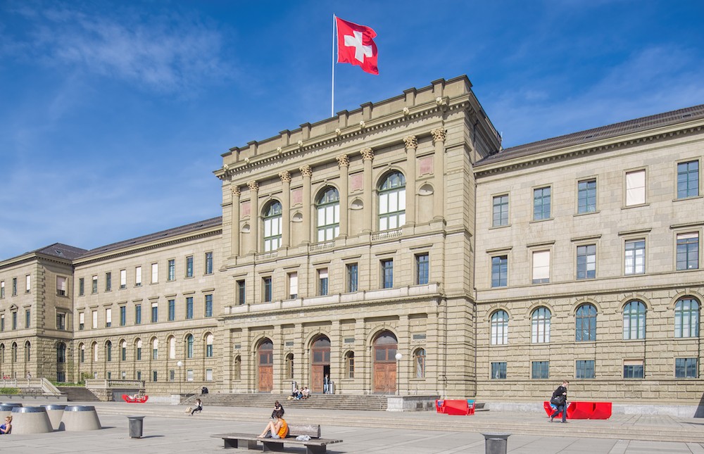 Das Hauptgebäude der ETH Zürich (Foto Shutterstock)