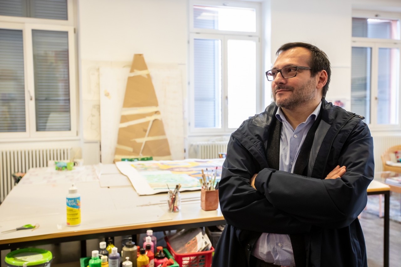 Andrea Raballo, Professor für Psychiatrie an der USI und Leiter des Bereichs akademische Ausbildung und Forschung der Sozialpsychiatrischen Organisation des Kantons Tessin OSC in Mendrisio (Foto: Chiara Micci/Garbani) Andrea Raballo, Professor für Psychiatrie an der USI und Leiter des Bereichs akademische Ausbildung und Forschung der Sozialpsychiatrischen Organisation des Kantons Tessin OSC in Mendrisio (Foto: Chiara Micci/Garbani)