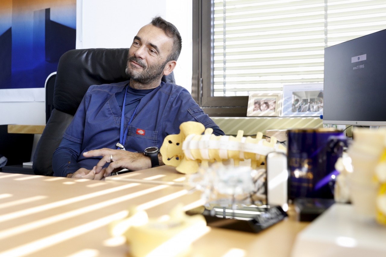 Alessandro Cianfoni, primario di neuroradiologia all’Ospedale Regionale di Lugano (foto di Loreta Daulte)