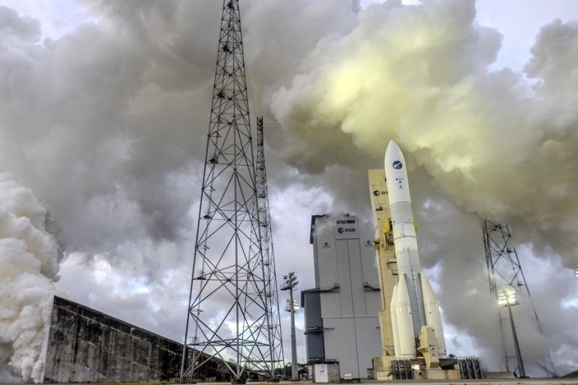Prove del potentissimo motore Vulcain 2.1 per il razzo Ariane 6, il 23 novembre scorso (© ESA - M. Pedoussaut)