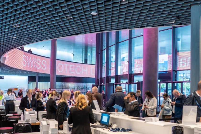 L’atrio di ingresso dello Swiss Biotech Day 2025 al Congress Center Basel (© Swiss Biotech Day)