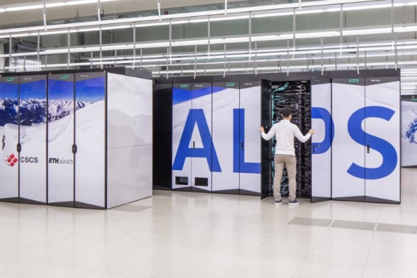 Il supercomputer Alps nella sede del Centro Svizzero di Calcolo Scientifico a Lugano, in via Trevano (foto di Marco Abram - CSCS)